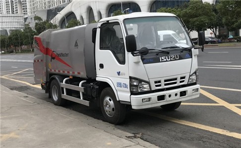 三力牌CGJ5079ZYSQLE6压缩式垃圾车