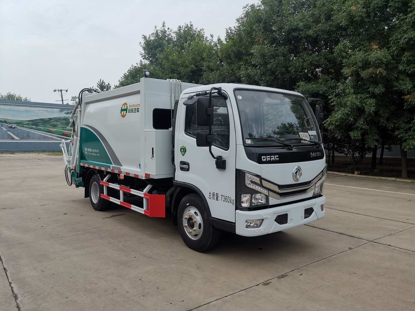 赛哥尔牌QTH5075ZYS压缩式垃圾车